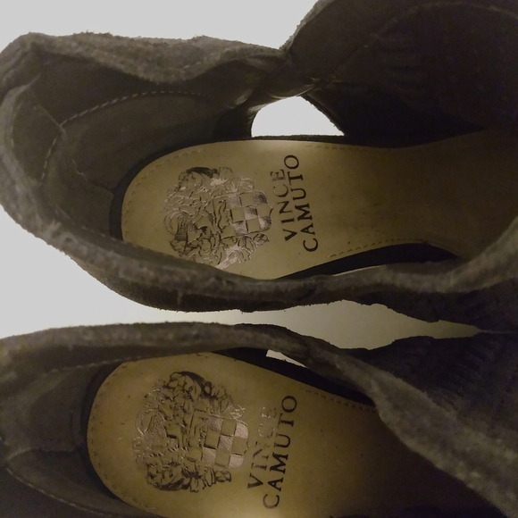 Vince Camuto Gray Suede Leather Zip 3 1/4" Heel Ankle Peep Toe Booties sz 8.5 M - Picture 7 of 9